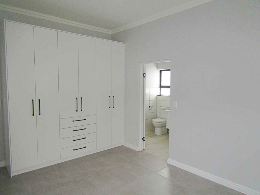 3 Bedroom Property for Sale in Sandy Point Western Cape